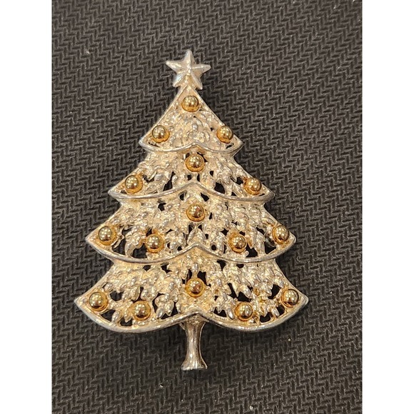 The Unbranded Brand Jewelry - Vintagr Jewelry Tannenbaum Christmas Tree Brooch Gold And Silver Tone